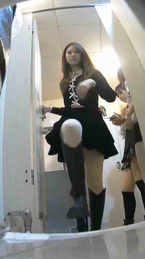 Asian toilet voyeur 1800