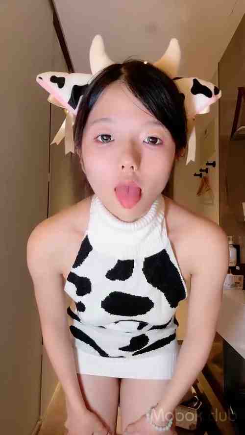 Dancing asian 231